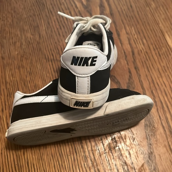 Kids Toddler Nike Sneakers Size 8C - Picture 6 of 8